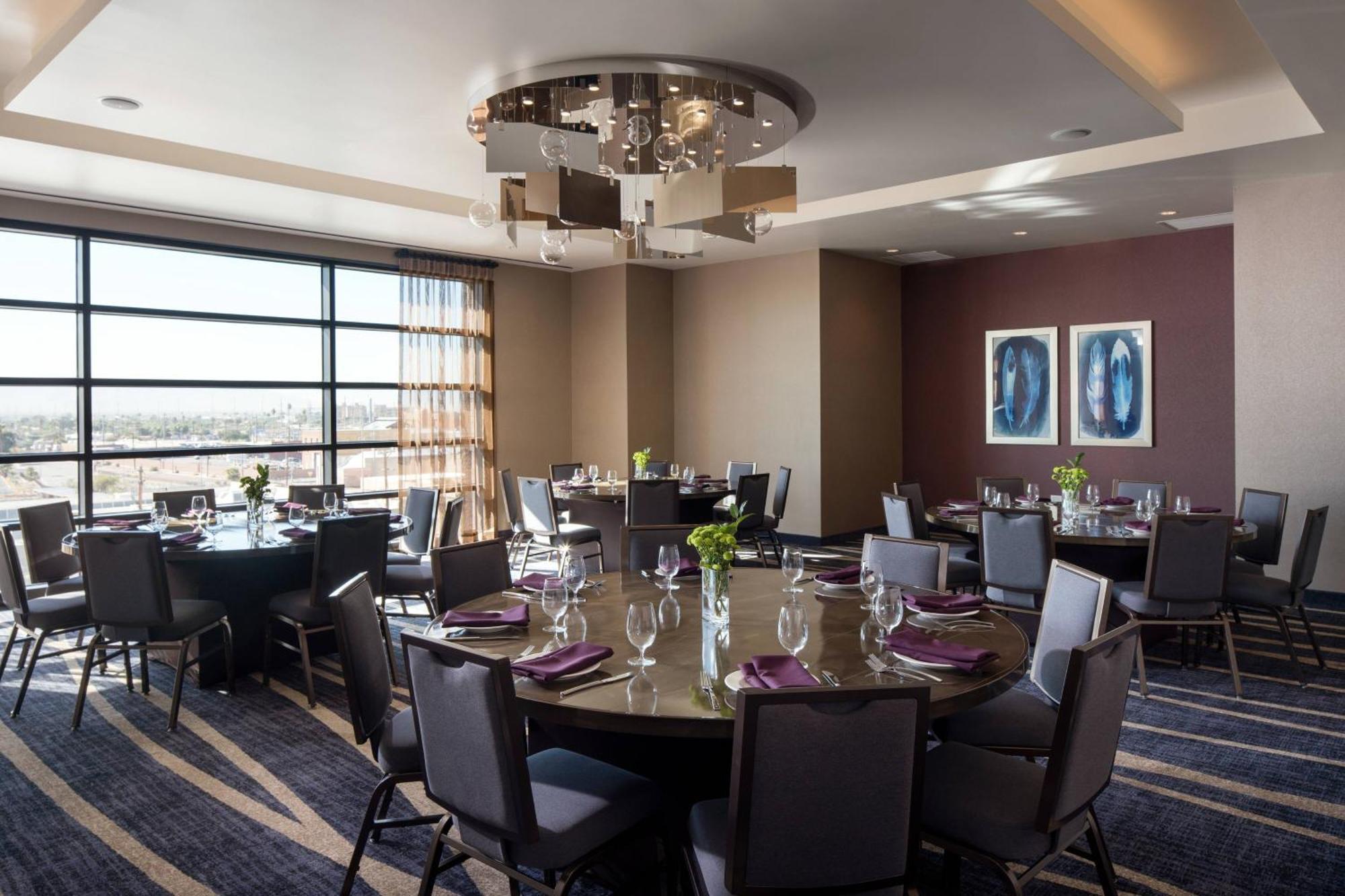 Courtyard By Marriott Phoenix Downtown Zewnętrze zdjęcie