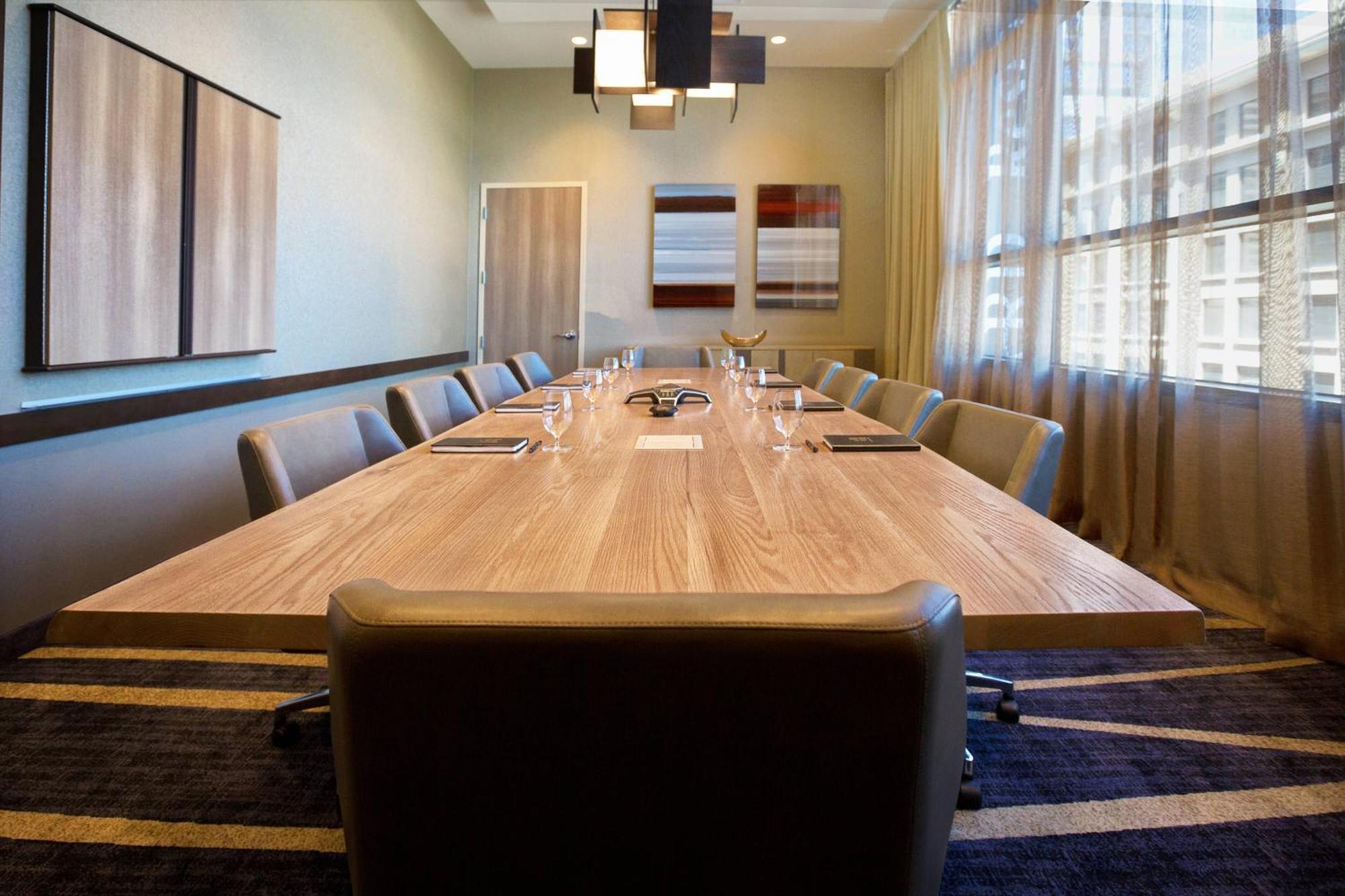 Courtyard By Marriott Phoenix Downtown Zewnętrze zdjęcie