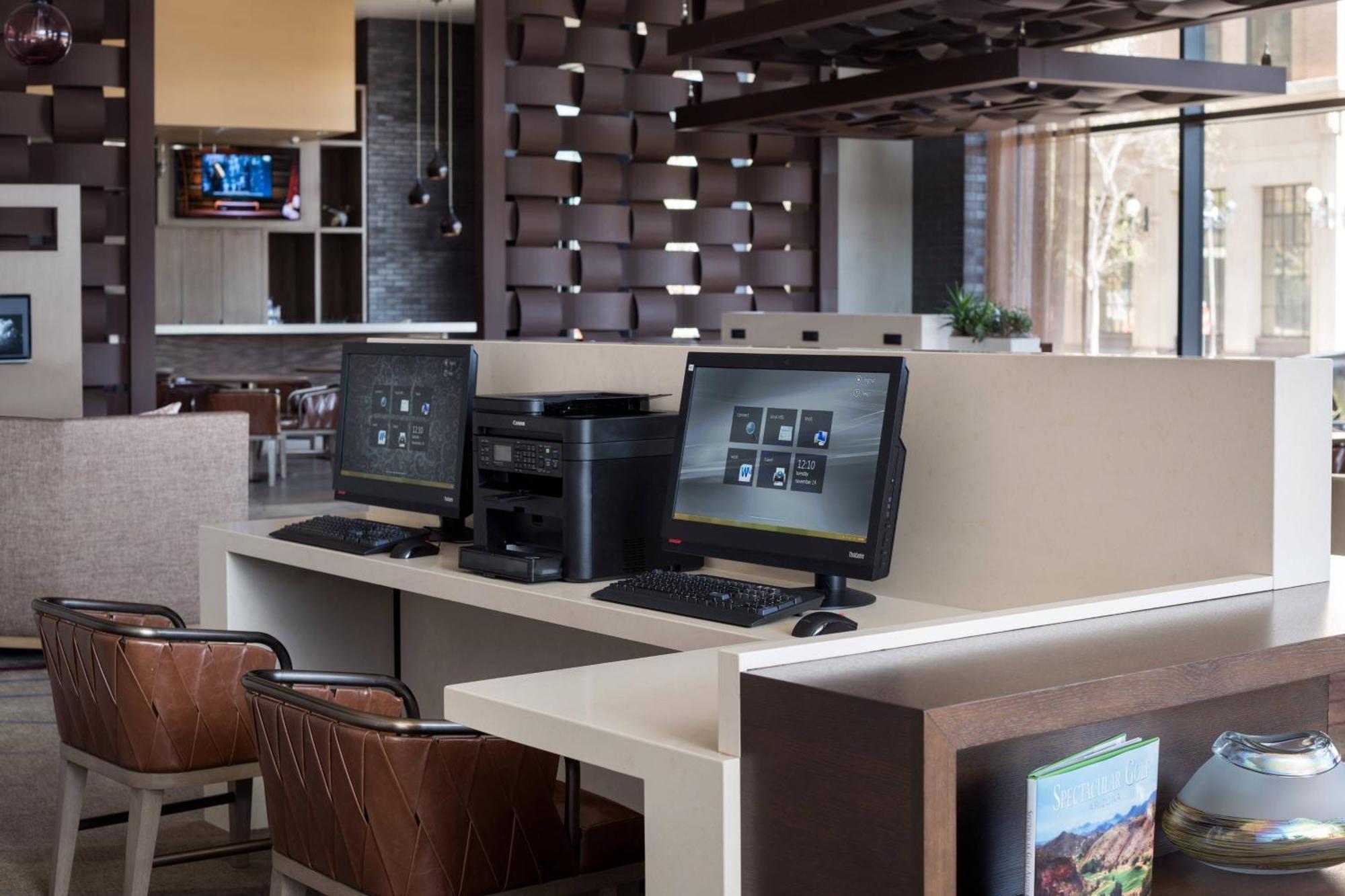 Courtyard By Marriott Phoenix Downtown Zewnętrze zdjęcie