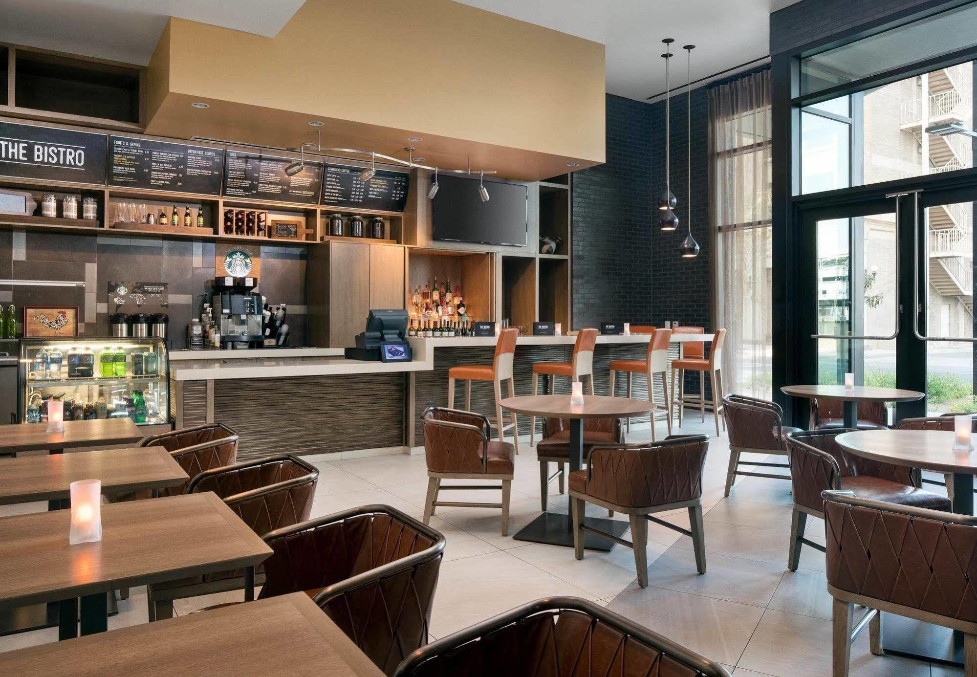 Courtyard By Marriott Phoenix Downtown Zewnętrze zdjęcie