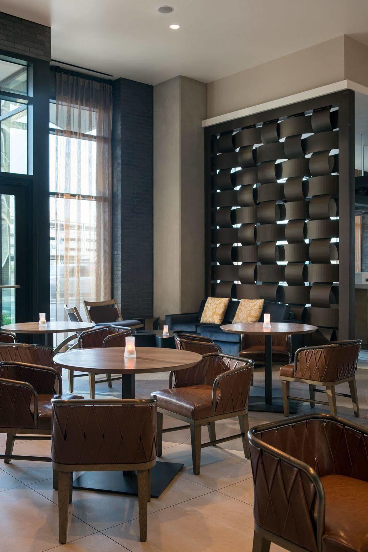 Courtyard By Marriott Phoenix Downtown Zewnętrze zdjęcie