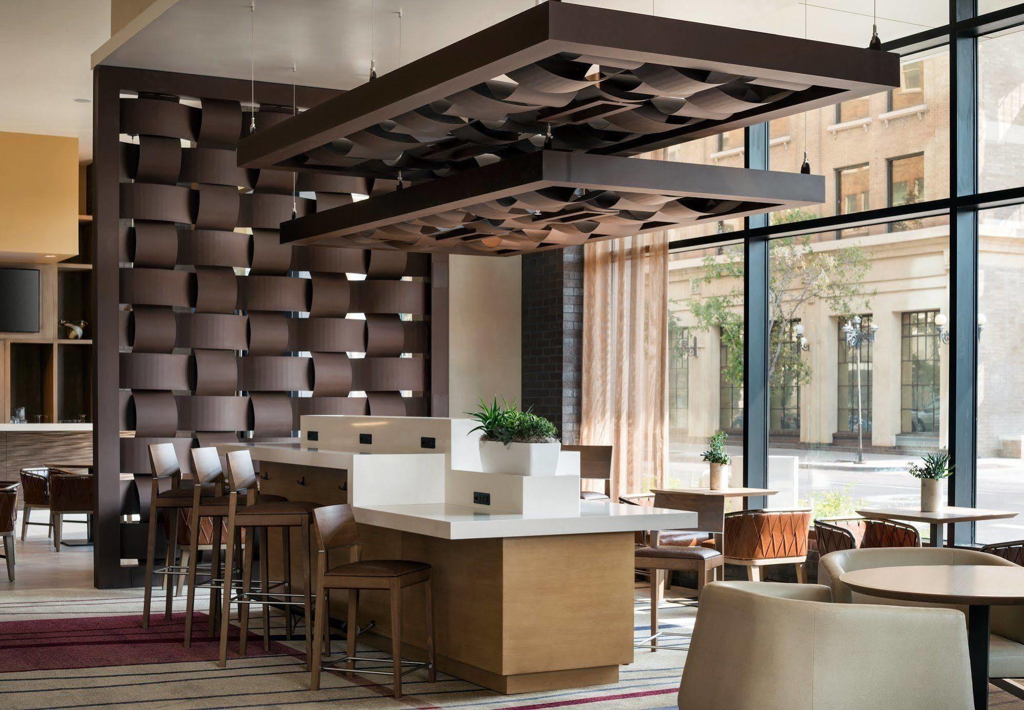 Courtyard By Marriott Phoenix Downtown Zewnętrze zdjęcie
